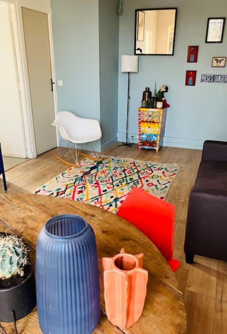 The Artist'S Apartment Near The Metro Saint-Denis  Exterior foto